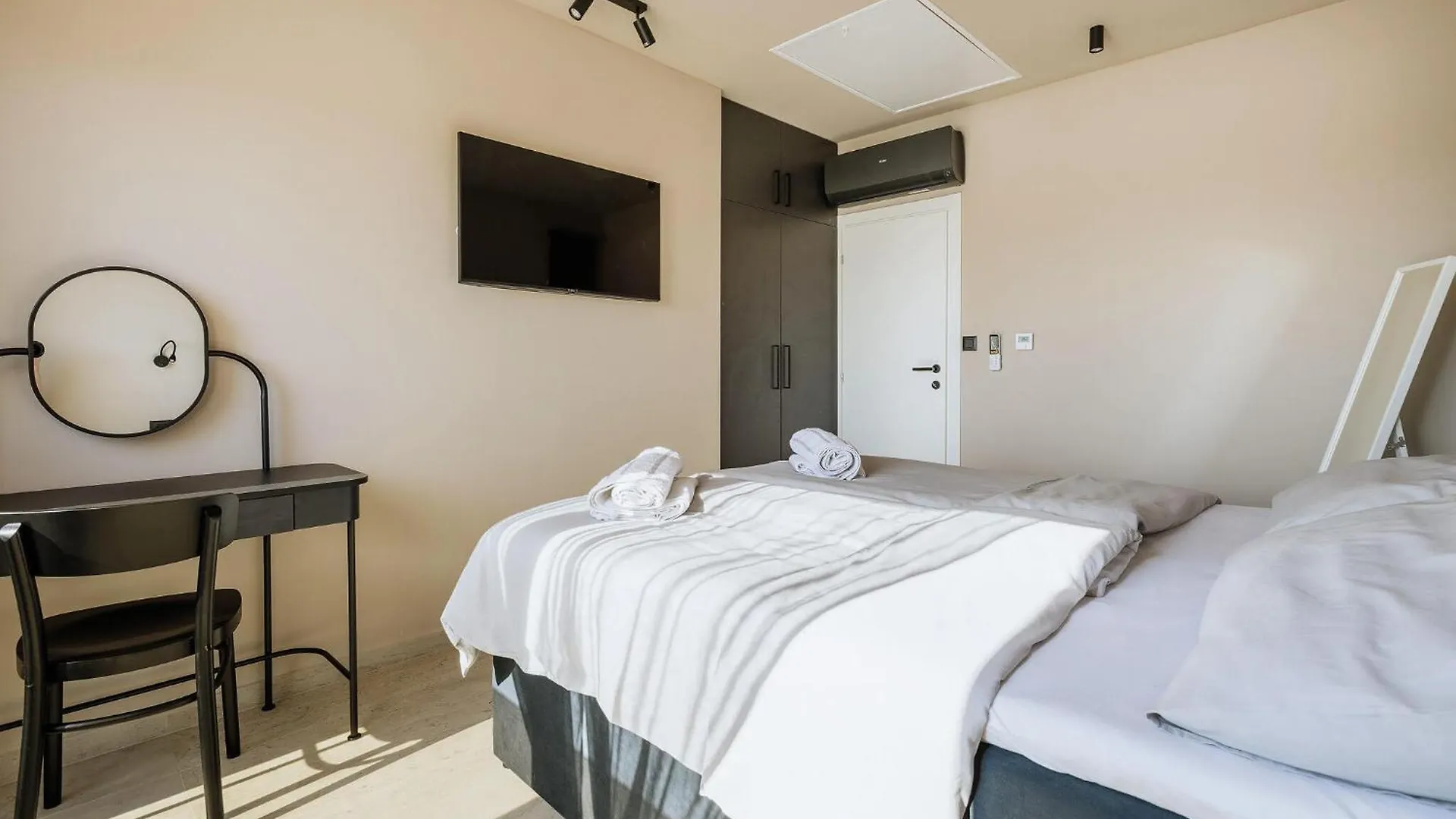 Nice Home In Tar With Private Swimming Pool Tar-Vabriga 0*,  克罗地亚